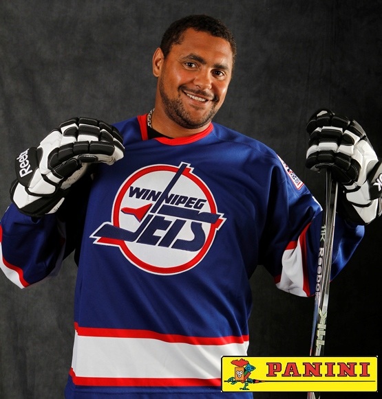 New Duds: NHL Star Dustin Byfuglien Dons Winnipeg Jets Sweater for the  First Time – The Knight's Lance
