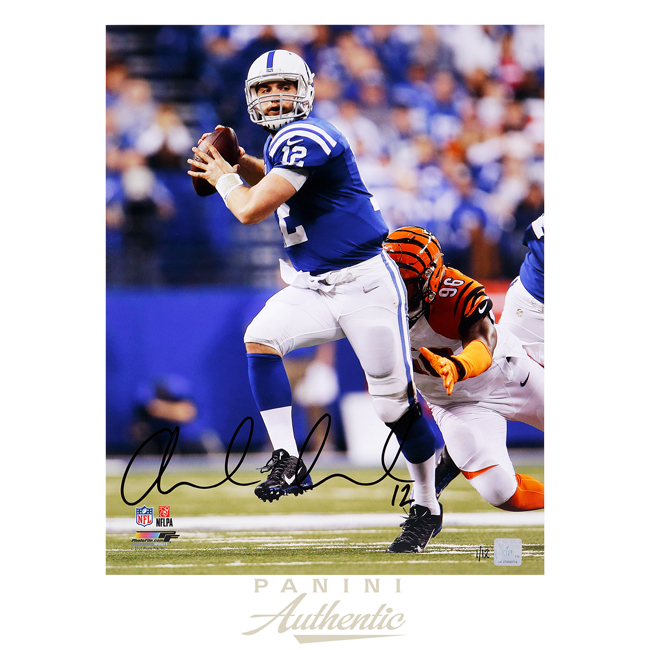 Best of Luck: Panini Authentic, Andrew Luck Shine in First Indy Public  Signing (Gallery) – The Knight's Lance