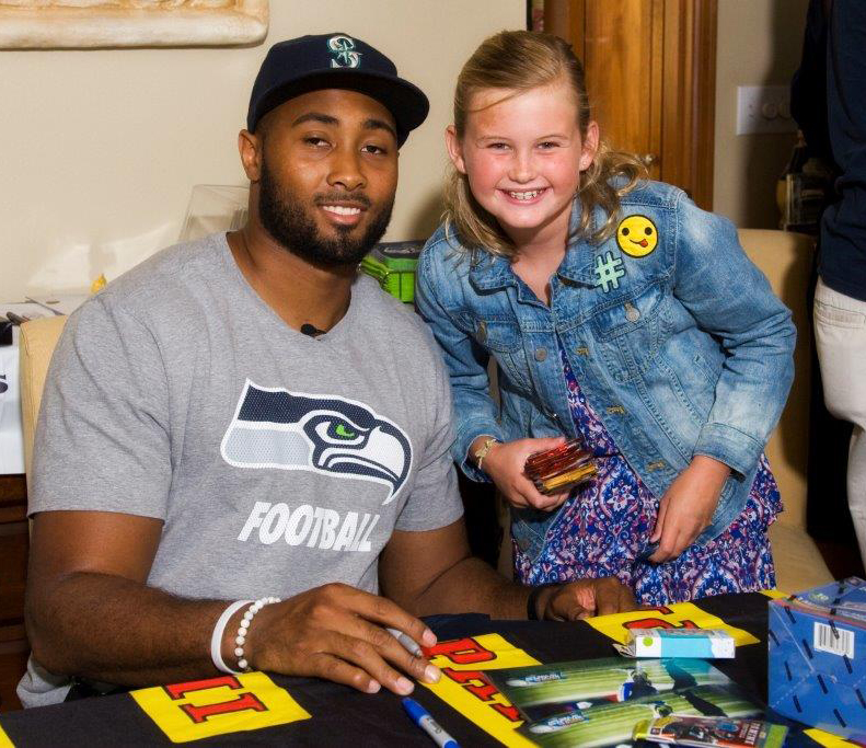 Seahawks Star K.J. Wright Makes an Impact During NFL POD Grand Prize Event  (Video) – The Knight's Lance