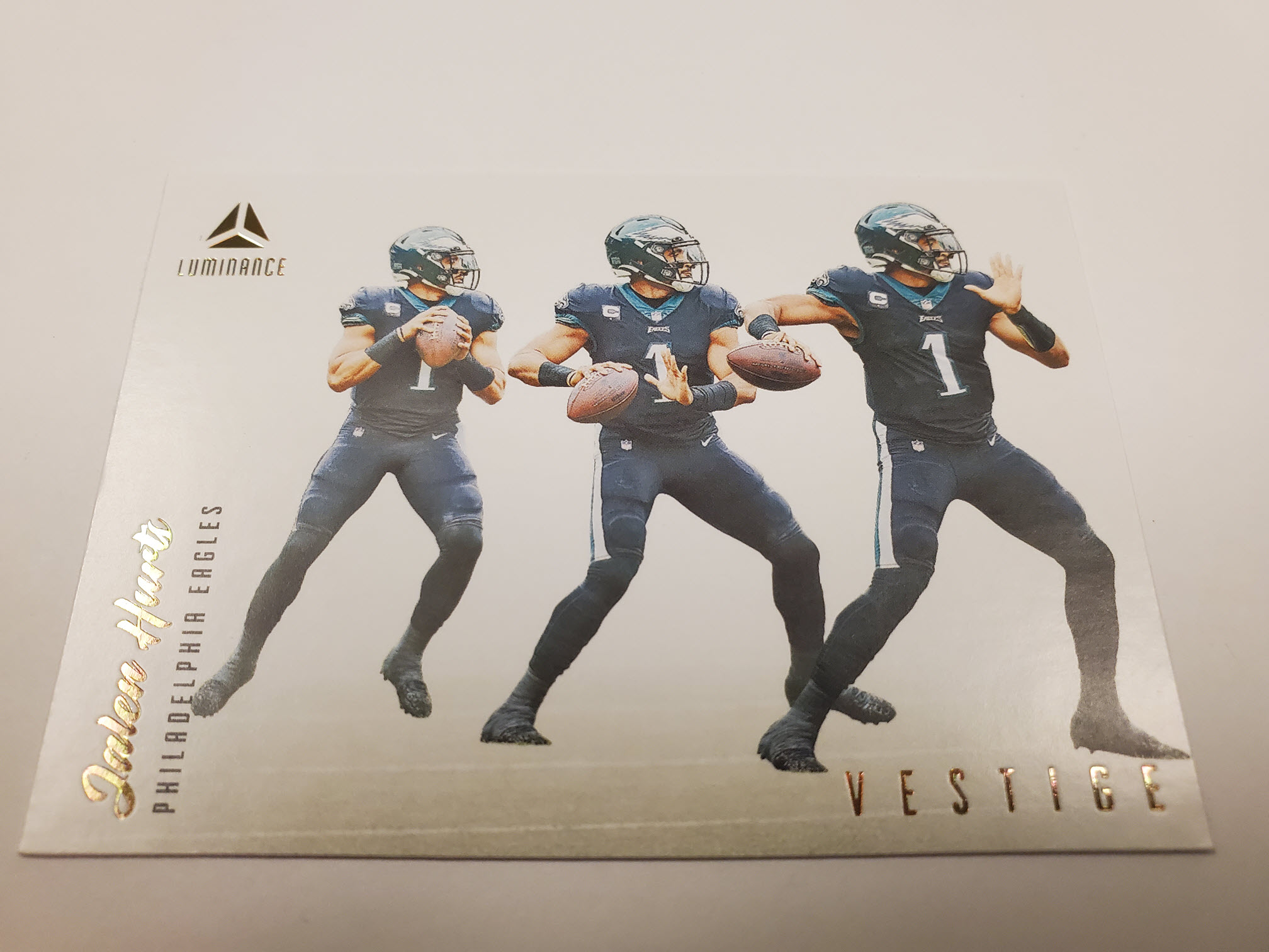 AVAILABLE WEDNESDAY (8/31)!! 2022 Luminance NFL Football (Hobby) – The  Knight's Lance