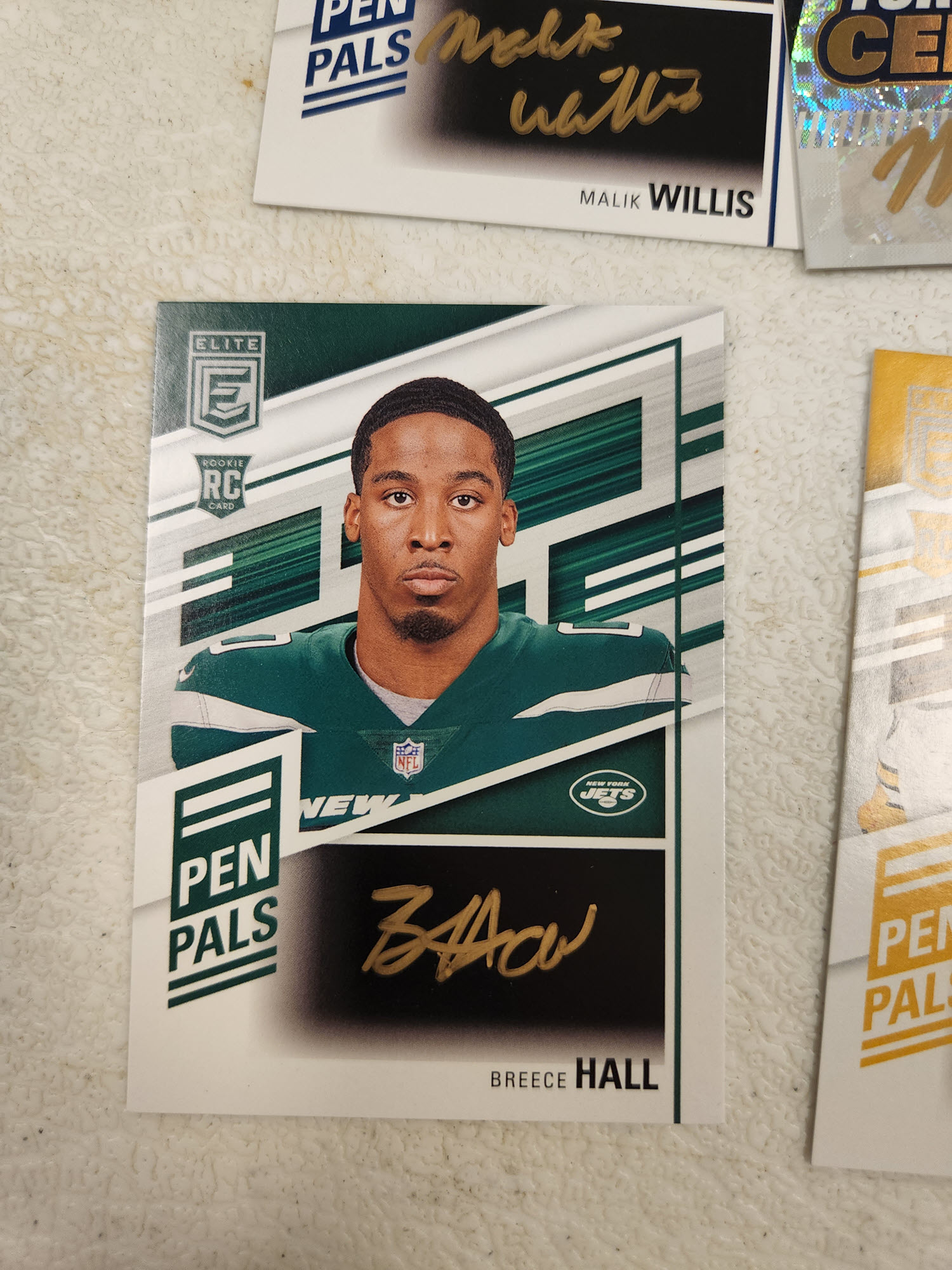 New 2022 releases from Donruss, Panini hit market just in time for football  season - Sports Collectors Digest